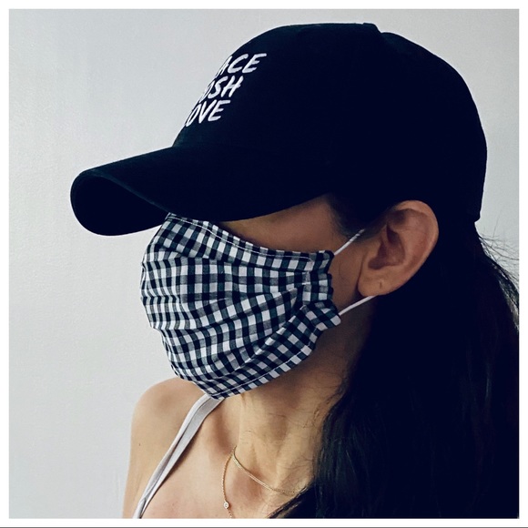 HOUNDSTOOTH MADE IN THE USA FACE MASK - Picture 3 of 8